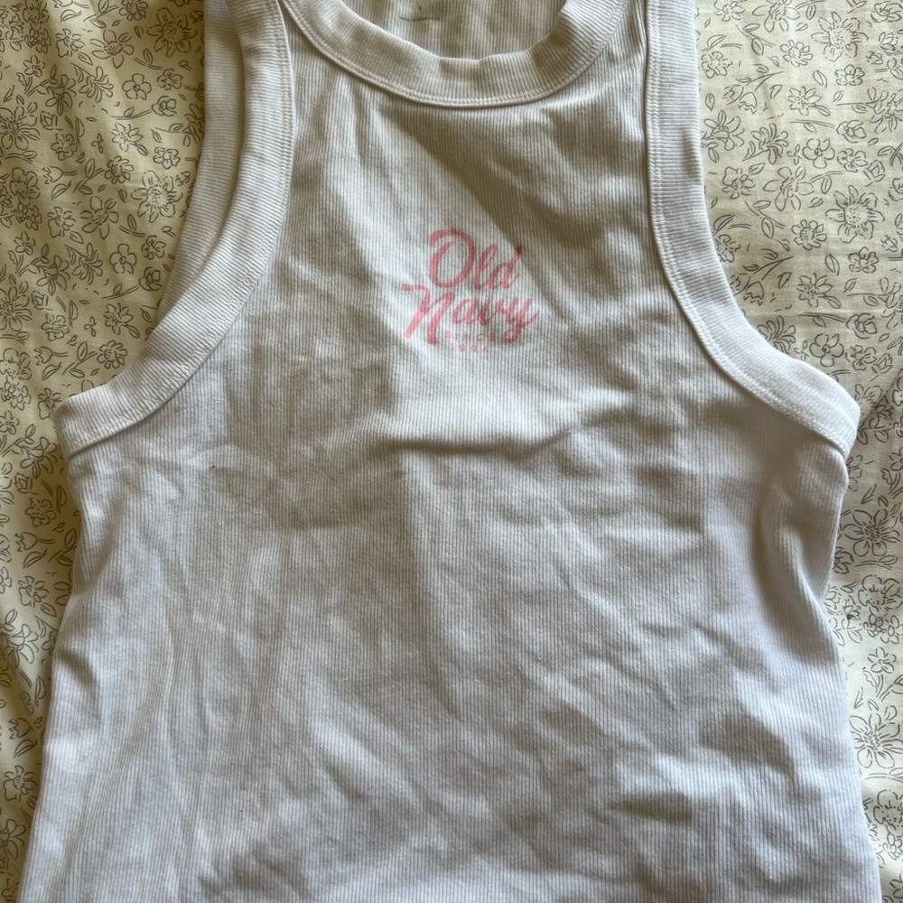 Old Navy Ribbed White Tee